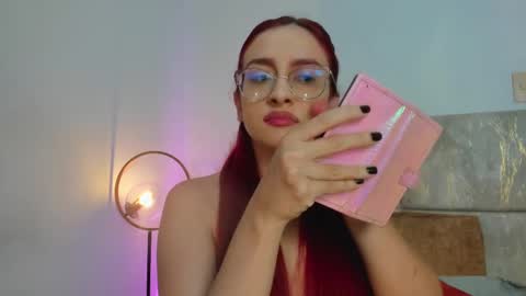 Snapshot of andracyruss chatting on 10/08/25, 11:41 Andra Cyrus online show from 10/08/25, 11:41