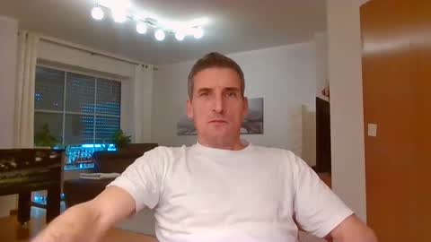 Name online show from 12/03/24, 08:16