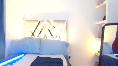 Andrea online show from 10/10/25, 06:45