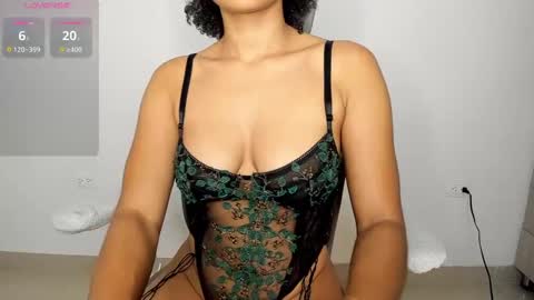 Snapshot of andrearboleda chatting on 10/13/25, 01:11 Andrea online show from 10/13/25, 01:11