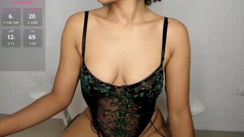 Snapshot of andrearboleda chatting on 10/27/25, 11:58 Andrea online show from 10/27/25, 11:58