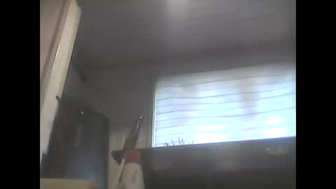 Snapshot of andreasdeep69 chatting on 10/21/25, 10:43 andreasdeep69 online show from 10/21/25, 10:43