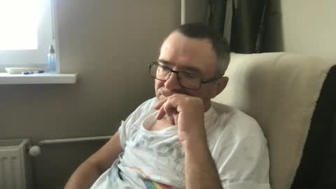 Snapshot of andreass60 chatting on 09/09/25, 10:26 andreass60 online show from 09/09/25, 10:26