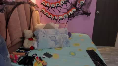 A n d r  e a S w e e t  online show from 10/20/25, 07:36