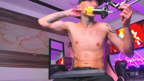 Snapshot of andrees_s chatting on 10/11/25, 04:12 andrees_s online show from 10/11/25, 04:12