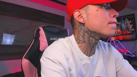 Snapshot of andrees_s chatting on 11/24/25, 07:13 andrees_s online show from 11/24/25, 07:13