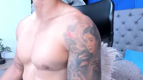 insta andres clark  online show from 10/16/25, 05:58