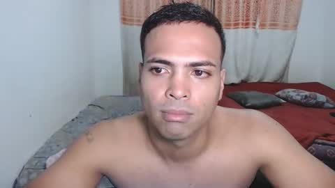 Snapshot of andresfern chatting on 03/01/25, 12:17 ANDRES online show from 03/01/25, 12:17