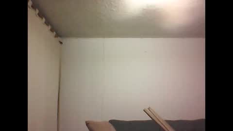 andresfloga online show from 11/20/25, 06:02