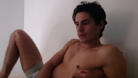 Snapshot of andrestorres0 chatting on 12/17/24, 06:45 Andres Torres online show from 12/17/24, 06:45