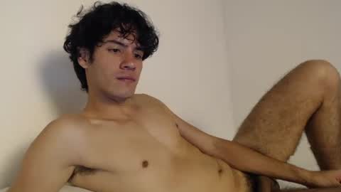 Snapshot of andrestorres0 chatting on 02/27/25, 02:32 Andres Torres online show from 02/27/25, 02:32