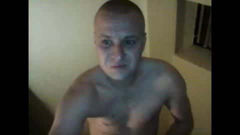 andrew3356577 online show from 10/18/25, 11:38