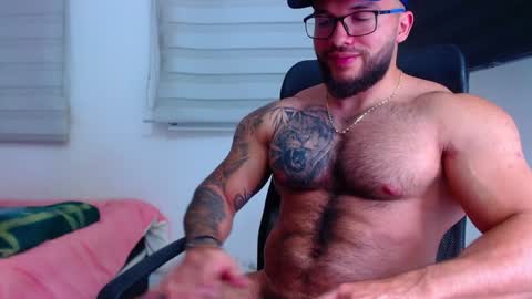 Snapshot of andrew_holden__ chatting on 01/27/25, 11:54 andrew_holden__ online show from 01/27/25, 11:54