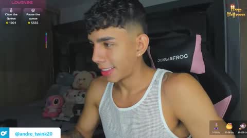 Snapshot of andrew_twink18 chatting on 10/16/25, 01:06 Andrew M. online show from 10/16/25, 01:06