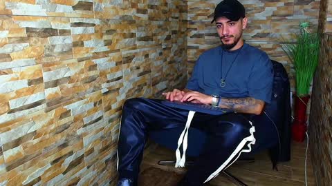 MasterRomania  online show from 12/22/24, 04:17