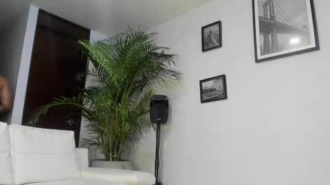 Andrew Johnson online show from 02/08/25, 06:55