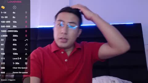 andrewmhilton_ online show from 01/01/25, 04:18