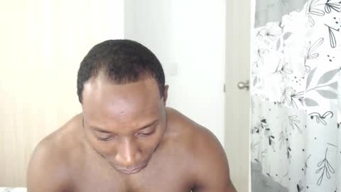 Snapshot of andrewoconnor__ chatting on 02/05/25, 12:27 Andrew Oconnor online show from 02/05/25, 12:27