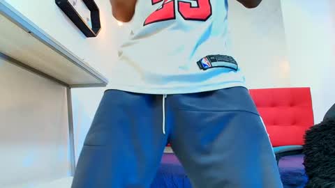   online show from 09/16/25, 08:21