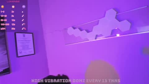 Snapshot of andromeda_blue__ chatting on 02/12/25, 10:48 online show from 02/12/25, 10:48