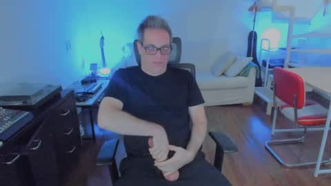 Andrew online show from 10/28/25, 08:11