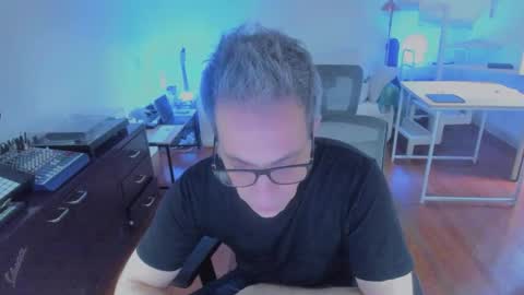 Andrew online show from 11/18/25, 06:45