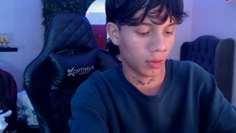 andy_dan1 online show from 03/05/25, 02:14