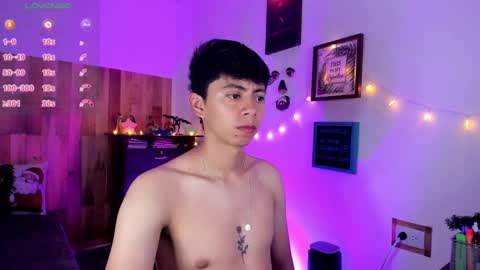 andy_guez_11 online show from 12/17/24, 10:01