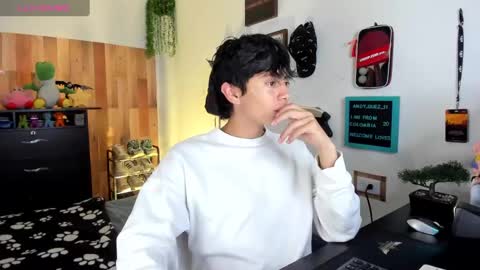 andy_guez_11 online show from 02/10/25, 01:22
