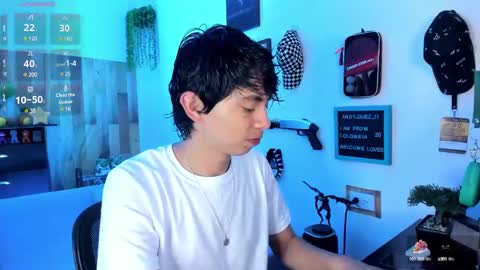 andy_guez_11 online show from 03/10/25, 11:10