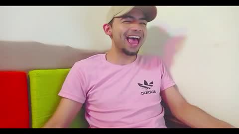 andy_magic_ online show from 11/05/25, 01:27