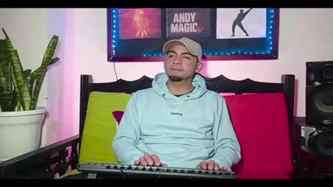 andy_magic_ online show from 11/22/25, 05:17