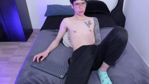 Snapshot of andy_twiink chatting on 02/27/25, 08:09 twx Andy twink3 online show from 02/27/25, 08:09