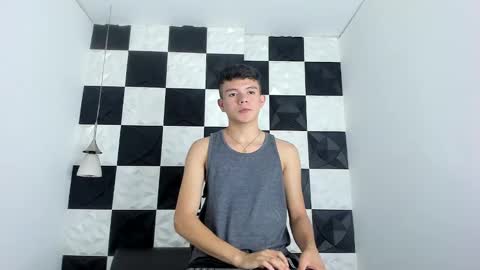 Snapshot of andyfame11 chatting on 11/14/25, 07:01 andyfame11 online show from 11/14/25, 07:01