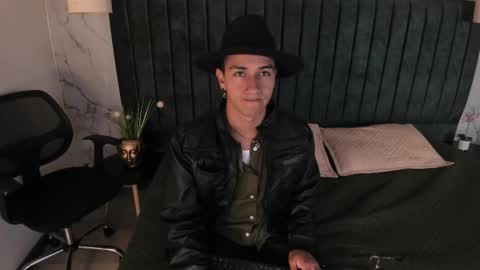 Snapshot of andyjoy_ chatting on 10/13/25, 11:10 Andy Joy online show from 10/13/25, 11:10