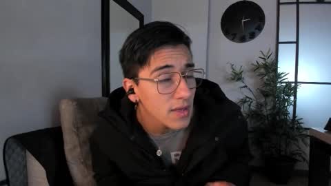 Snapshot of andyjoy_ chatting on 10/17/25, 10:29 Andy Joy online show from 10/17/25, 10:29