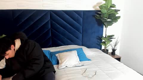 Snapshot of andyjoy_ chatting on 10/18/25, 10:49 Andy Joy online show from 10/18/25, 10:49