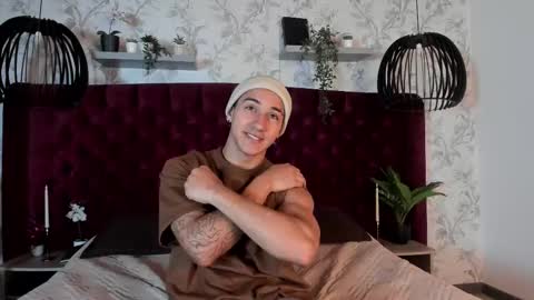 Snapshot of andyjoy_ chatting on 11/18/25, 11:25 Andy Joy online show from 11/18/25, 11:25