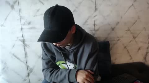 Snapshot of andyjoy_ chatting on 11/19/25, 11:21 Andy Joy online show from 11/19/25, 11:21