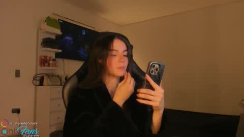      online show from 10/17/25, 06:38