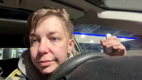 Snapshot of aneoakley chatting on 10/26/25, 09:59 aneoakley online show from 10/26/25, 09:59