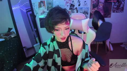 Snapshot of anette_sf chatting on 12/15/24, 06:29 Anette Scorpio online show from 12/15/24, 06:29
