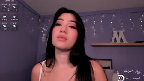 Snapshot of angeel_fox chatting on 02/02/25, 12:40 Angel online show from 02/02/25, 12:40