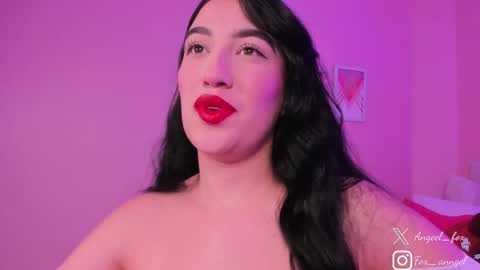 Snapshot of angeel_fox chatting on 09/10/25, 02:00 Angel online show from 09/10/25, 02:00