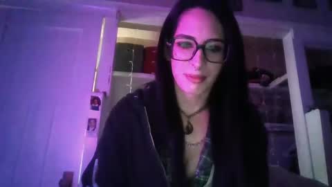 Snapshot of angel32973297 chatting on 10/19/25, 08:20 Tegan online show from 10/19/25, 08:20