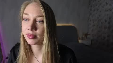 Snapshot of angel__blonde_ chatting on 10/09/25, 05:55 angel blonde online show from 10/09/25, 05:55