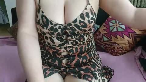 Angel coco online show from 10/30/25, 08:27