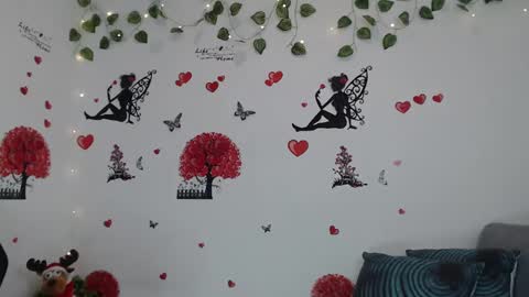 Snapshot of angel_curl chatting on 12/10/24, 05:44 Angel Curl online show from 12/10/24, 05:44