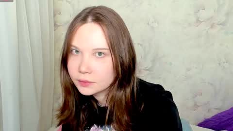 Snapshot of angel_doll585 chatting on 02/19/25, 08:52 Fallen Angel online show from 02/19/25, 08:52