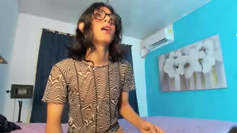 Snapshot of angel_hasss chatting on 09/14/25, 02:44 Angel of your dreams online show from 09/14/25, 02:44